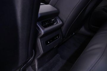 Audi SQ6 e-tron