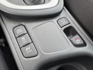 Mazda 2 Hybrid