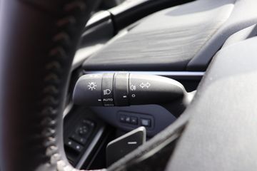 Toyota C-HR+
