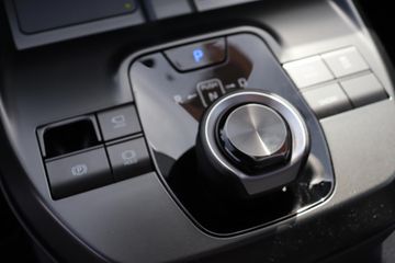 Toyota C-HR+