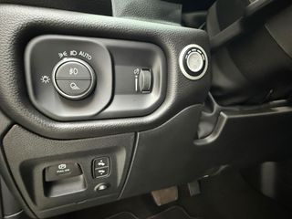 Dodge Ram Pick-Up