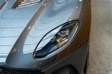 Aston Martin DBS