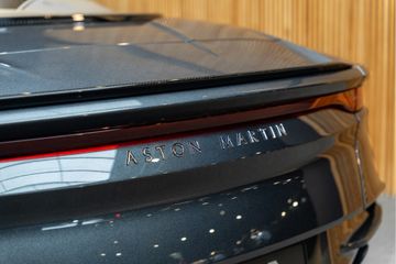 Aston Martin DBS