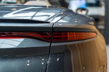 Aston Martin DBS