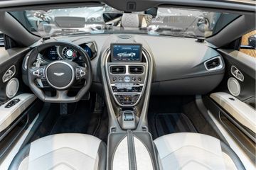 Aston Martin DBS