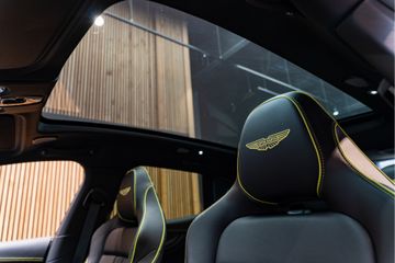 Aston Martin DBX