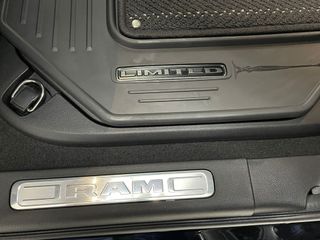 Dodge Ram Pick-Up