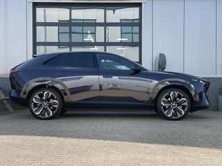 Mazda CX-6e