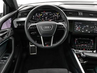 Audi Q8 Sportback e-tron