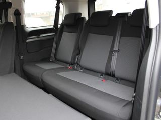 Peugeot e-Traveller