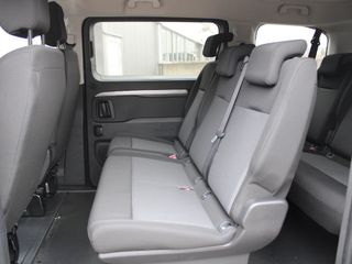 Peugeot e-Traveller
