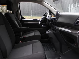 Peugeot e-Traveller