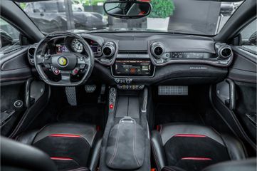 Ferrari GTC4Lusso