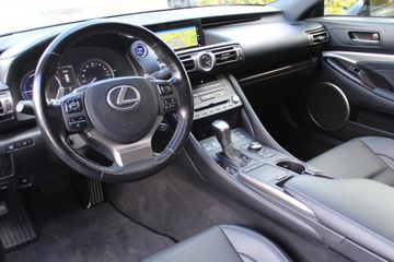 Lexus RC