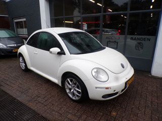 Volkswagen New Beetle