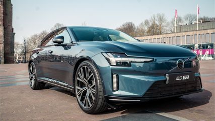 Volvo ES90