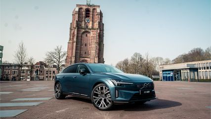 Volvo ES90