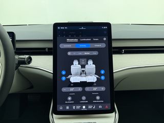 Volvo ES90
