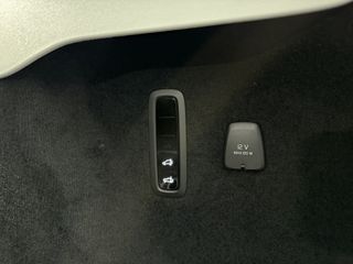 Volvo ES90