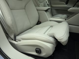 Volvo ES90