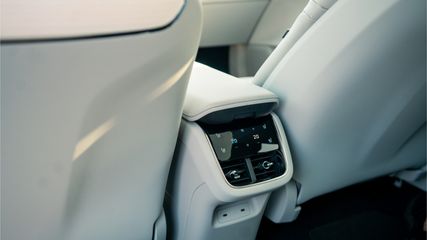 Volvo ES90