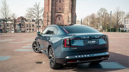 Volvo ES90