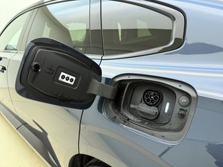 Volvo ES90