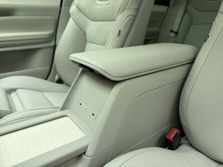 Volvo ES90