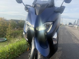 Yamaha T-MAX
