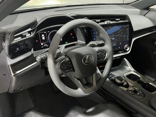 Lexus RZ