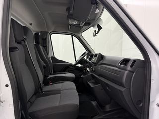 Nissan Interstar