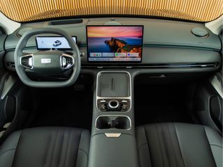Geely Starray EM-i