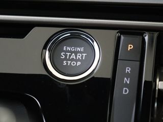 Peugeot e-5008