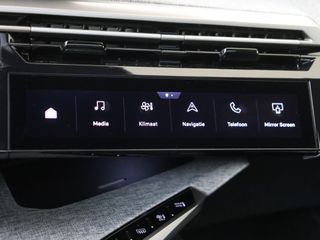 Peugeot e-5008