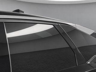 Peugeot e-3008