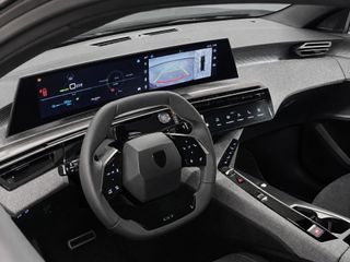 Peugeot e-3008