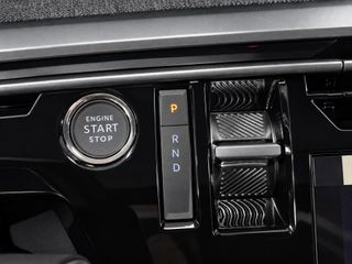 Peugeot e-3008