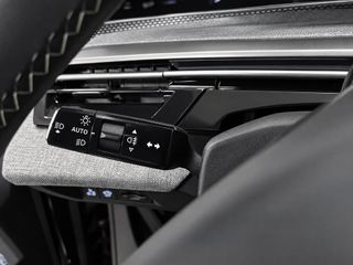 Peugeot e-3008
