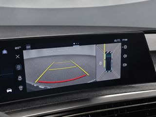 Peugeot e-3008