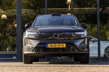 Volvo EX90