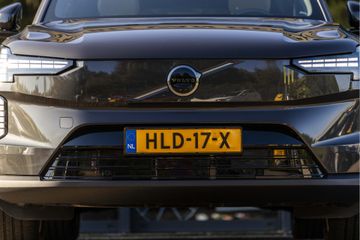 Volvo EX90