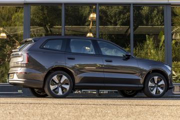 Volvo EX90