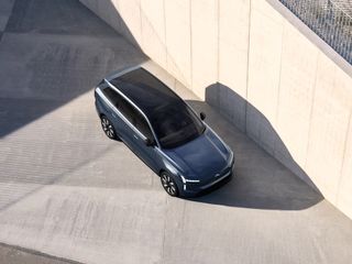 Volvo EX90