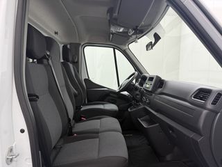 Nissan Interstar