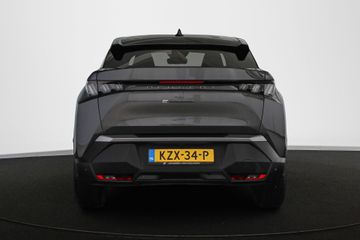 Peugeot e-3008