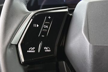 Peugeot e-3008