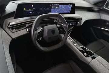Peugeot e-3008