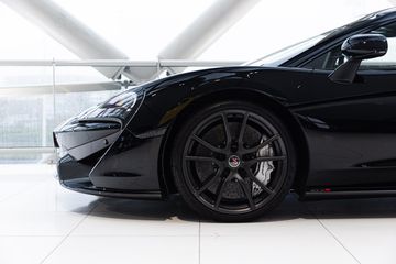 McLaren 570S
