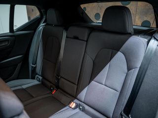 Volvo EX40