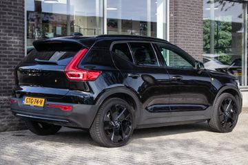 Volvo EX40